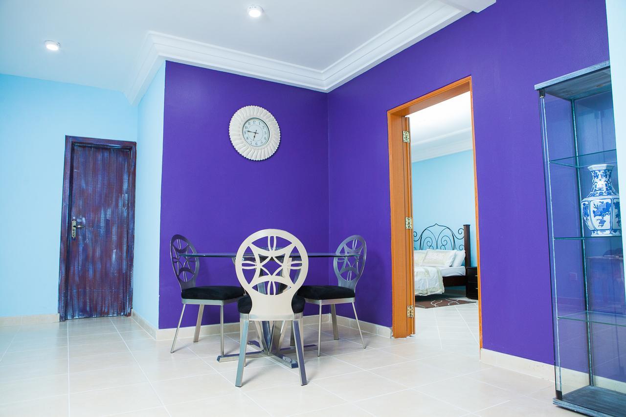 Maxwell Court Apartments Accra Esterno foto