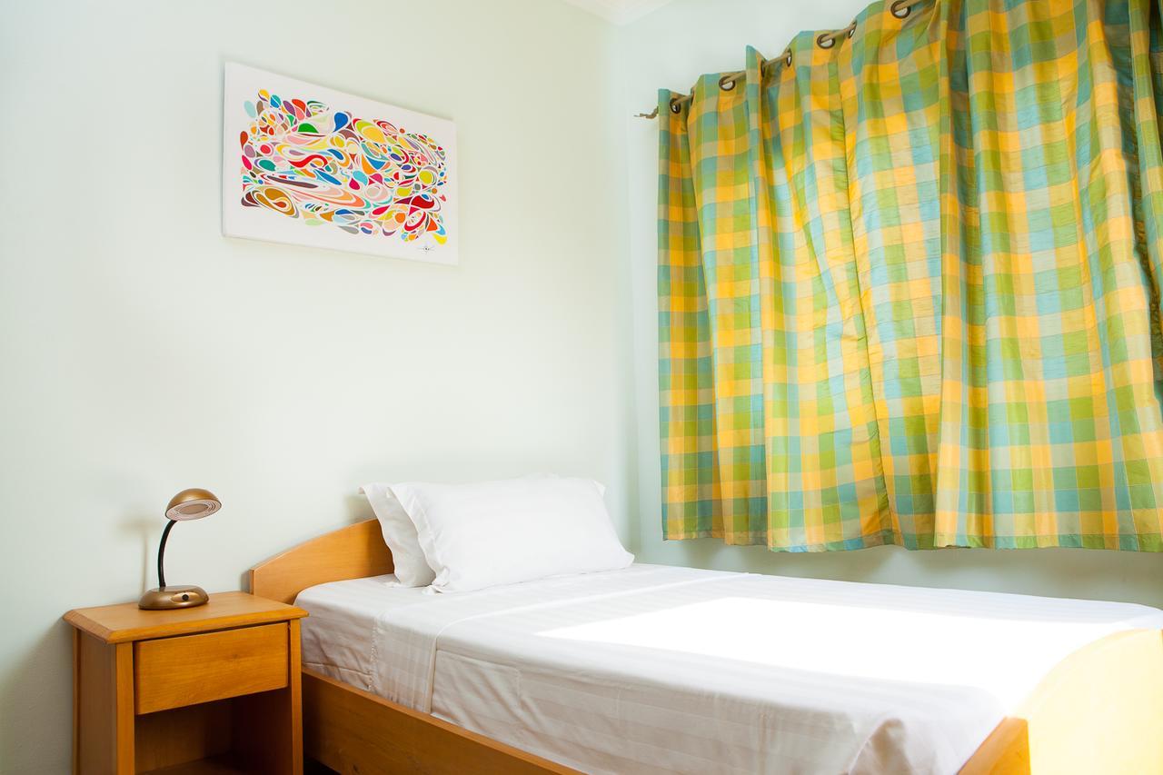 Maxwell Court Apartments Accra Esterno foto